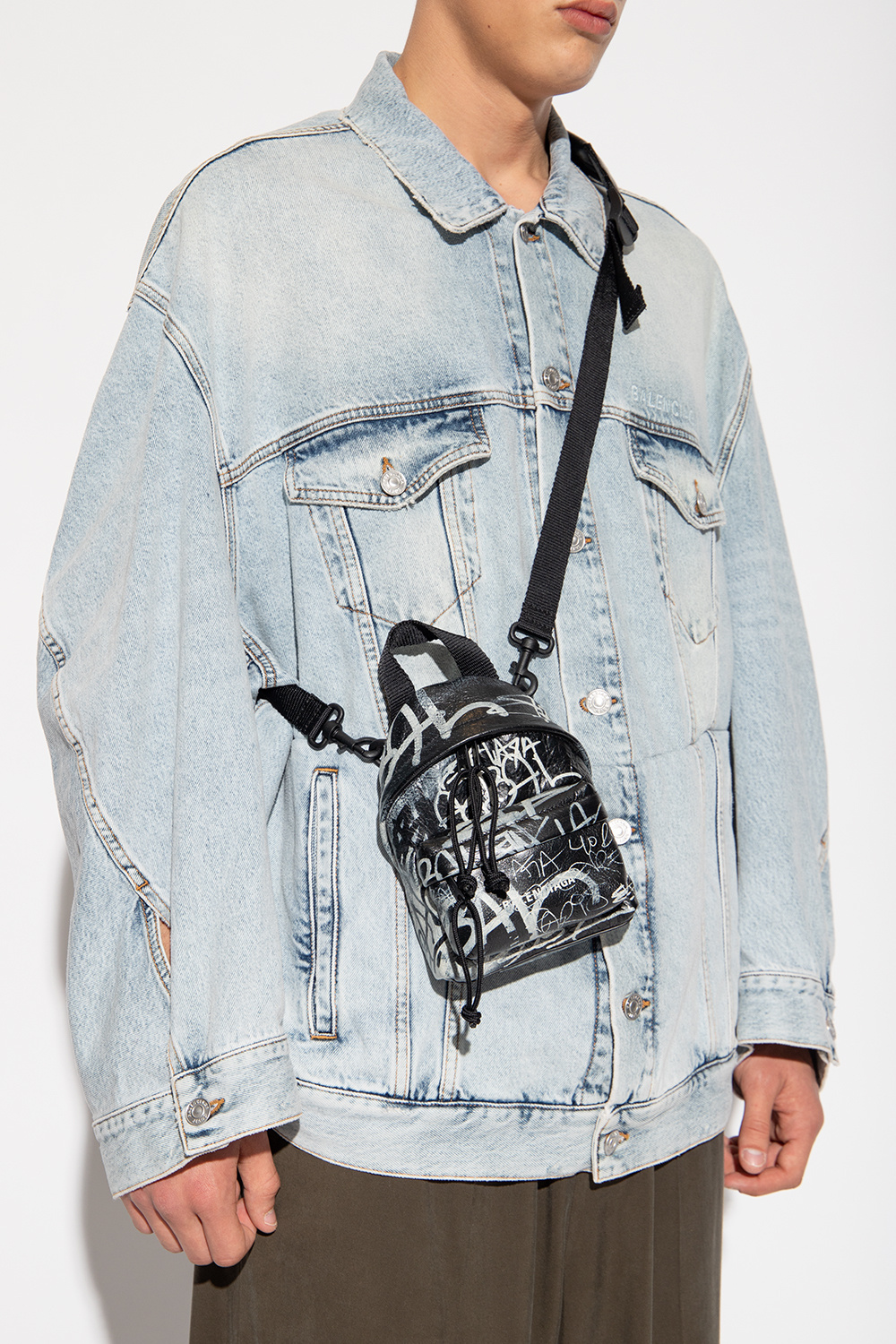 Balenciaga best sale backpack graffiti